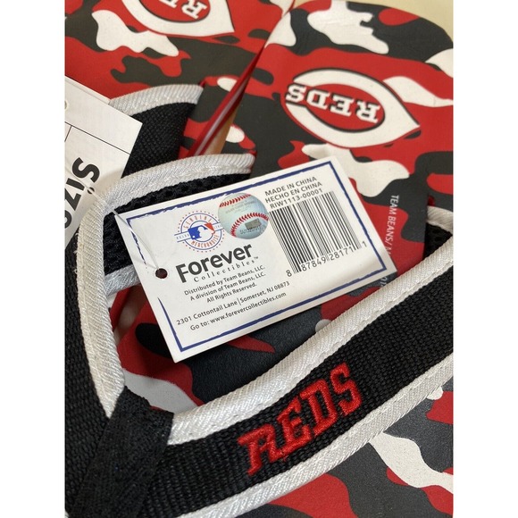 Cincinnati Reds Sewn Team Name‎ Logo Flip Flops Red Black Camo New Mens Sz M 8-9 - Picture 3 of 6